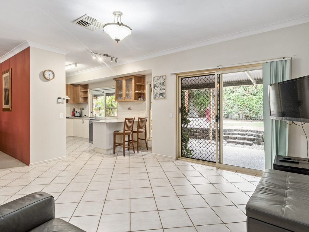 1 Mellor Place, BRASSALL, QLD, 4305, Brassall - Thumbnail 2