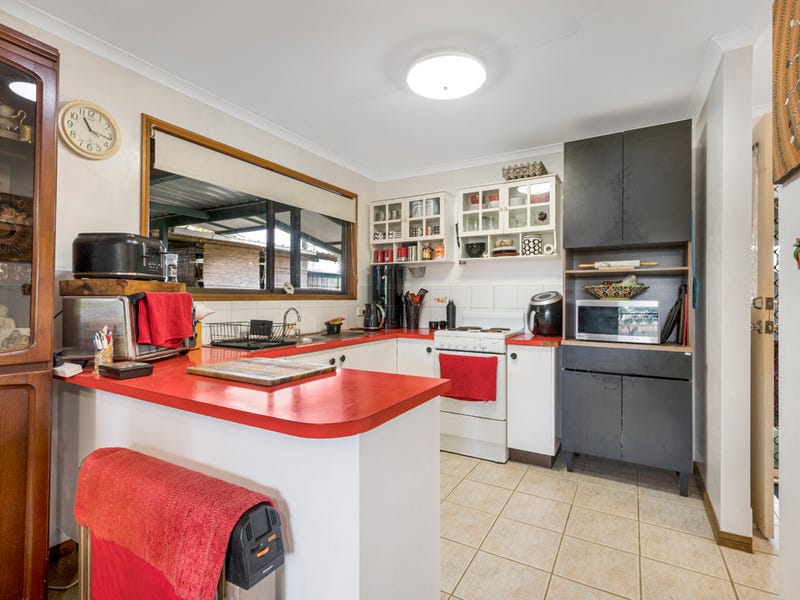 44 Namba Street, PACIFIC PARADISE, QLD, 4564, Pacific Paradise - Thumbnail 5