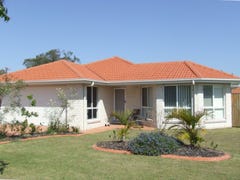 36 Reeders Street, Sandstone Point, Qld 4511