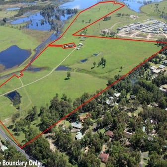 327 Raymond Terrace Road, Thornton, NSW 2322