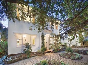 15 Howard Street, Kew, Vic 3101