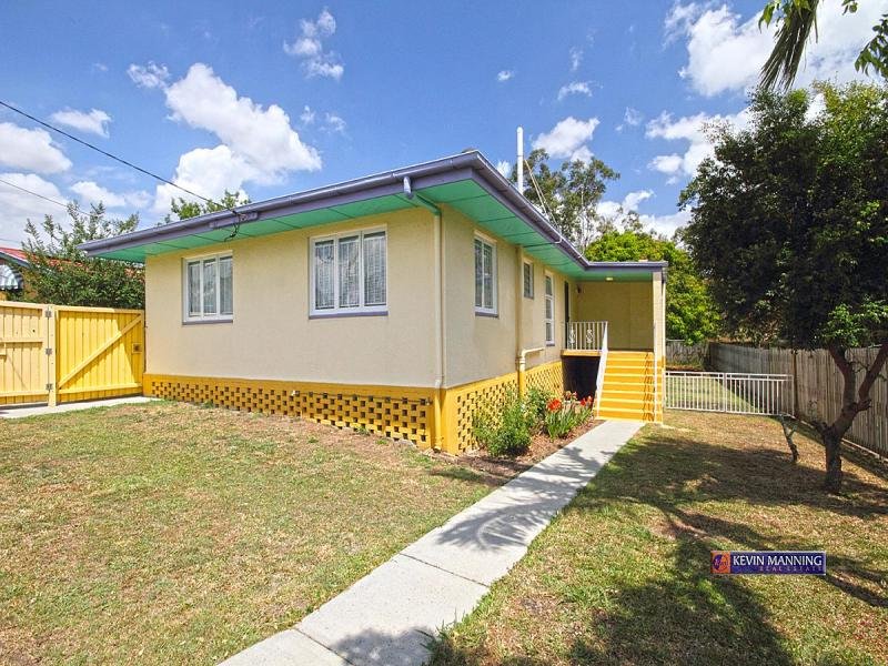 305 Newnham Road UPPER MOUNT GRAVATT QLD 4122