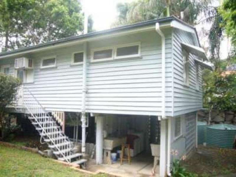 $2,147,483,647 (sold on 13-Mar-2015) House 7 beds | 3 bath | 3 car 16 Brown St BARDON QLD 4065, 647 (Sold On 13-Mar-2015) House 7 Beds | 3 Bath | 3 Car 16 Brown St Bardon - Thumbnail 2