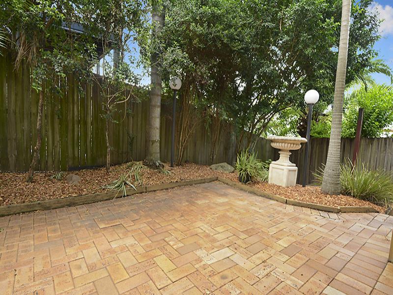 $2,147,483,647 (sold on 25-Apr-2017) House 3 beds | 2 bath | 2 car 47 Ewart St PADDINGTON QLD 4064, 647 (Sold On 25-Apr-2017) House 3 Beds | 2 Bath | 2 Car 47 Ewart St Paddington - Thumbnail 7