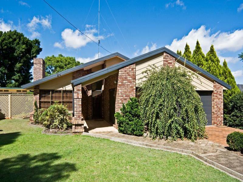 B Herries Street East Toowoomba Qld Realestate Au