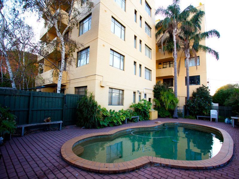 27 16A Chapel Street St Kilda VIC 3182 Realestate Au