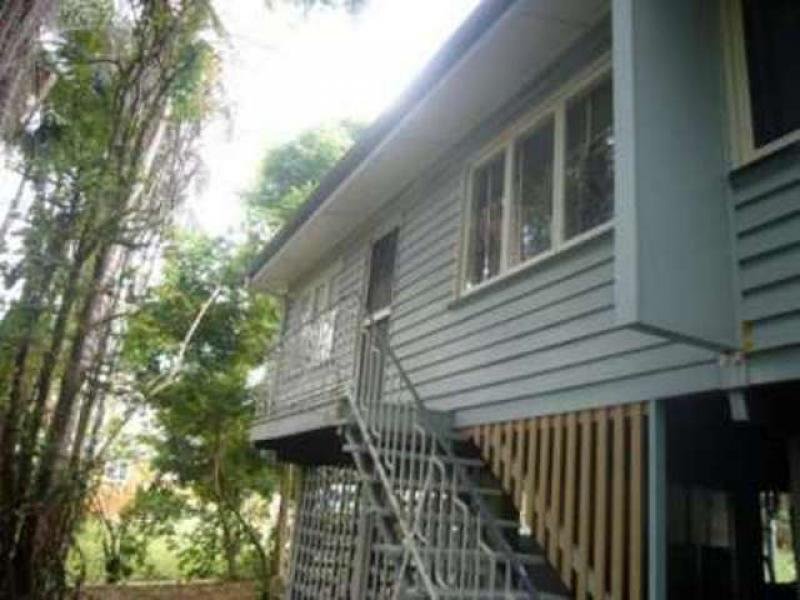 $2,147,483,647 (sold on 13-Mar-2015) House 7 beds | 3 bath | 3 car 16 Brown St BARDON QLD 4065, 647 (Sold On 13-Mar-2015) House 7 Beds | 3 Bath | 3 Car 16 Brown St Bardon - Thumbnail 3