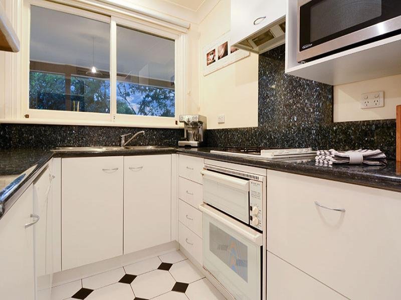 $2,147,483,647 (sold on 02-Apr-2016) House 2 beds | 1 bath | 2 car 8 Oxford Street PADDINGTON QLD 4064, 647 (Sold On 02-Apr-2016) House 2 Beds | 1 Bath | 2 Car 8 Oxford Street Paddington - Thumbnail 8
