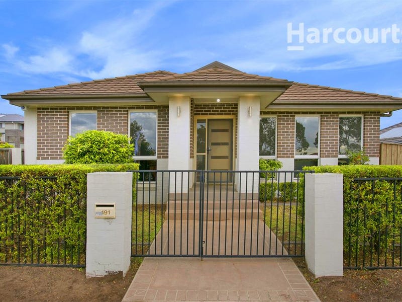 Longhurst Road Minto Nsw Realestate Au