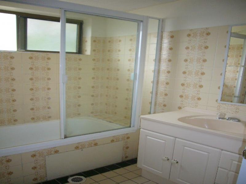 1 / 91 Guthrie St PADDINGTON QLD 4064, 000 (Sold On 08-Dec-2010) Unit 2 Beds | 1 Bath | 1 Car 91 Guthrie St Paddington - Thumbnail 5