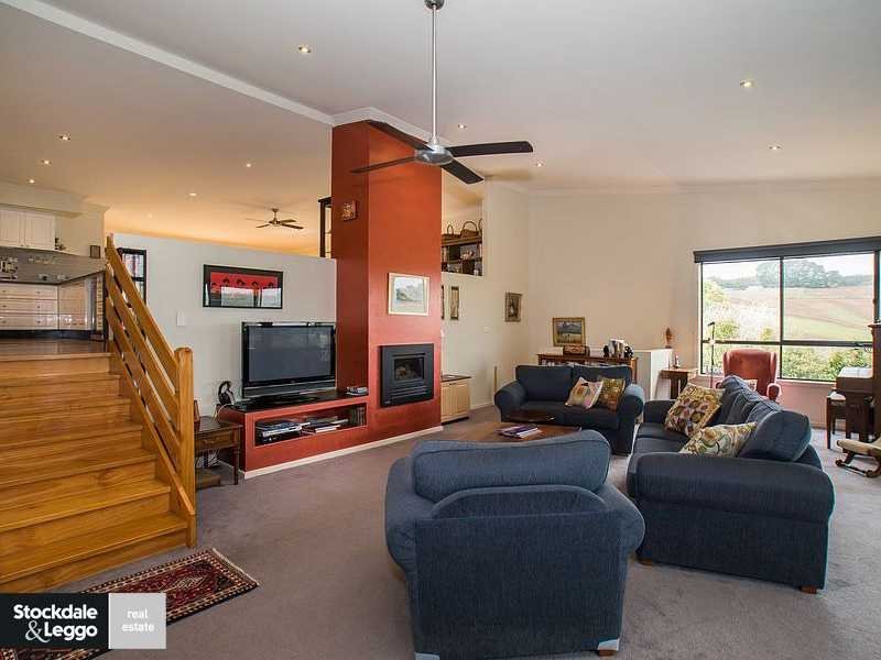 Red Road Gembrook Vic Property Details