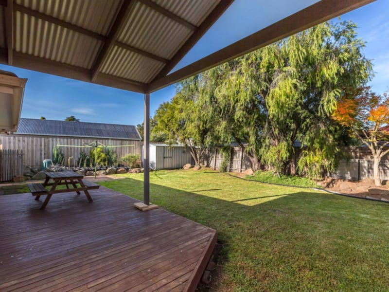 12 Buckingham Drive, Werribee, VIC, 3030, Werribee - Thumbnail 6