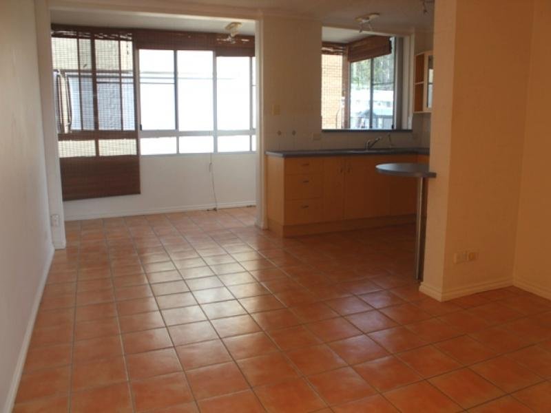 $2,147,483,647 (sold on 22-Jul-2014) Unit 2 beds | 1 bath | 1 car 122 Beck St PADDINGTON QLD 4064, 647 (Sold On 22-Jul-2014) Unit 2 Beds | 1 Bath | 1 Car 122 Beck St Paddington - Thumbnail 3