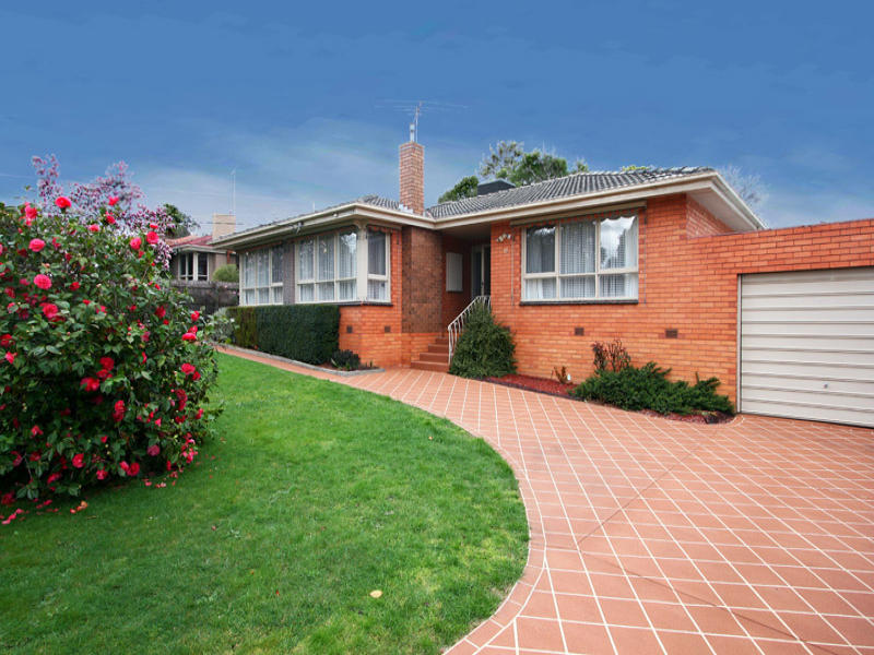 Melview Drive Ringwood North Vic Realestate Au