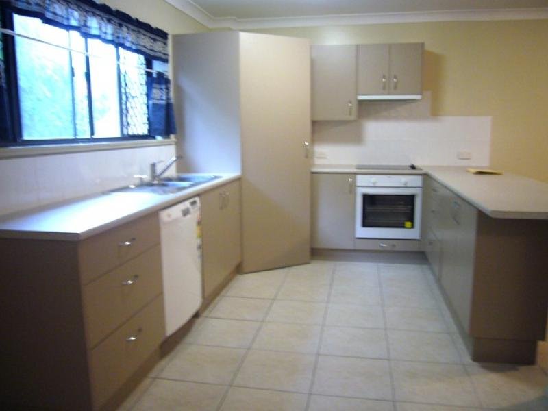 $2,147,483,647 (sold on 10-Feb-2014) Unit 2 beds | 1 bath | 2 car 29 Bellevue Tce ST LUCIA QLD 4067, 647 (Sold On 10-Feb-2014) Unit 2 Beds | 1 Bath | 2 Car 29 Bellevue Tce St Lucia - Thumbnail 2