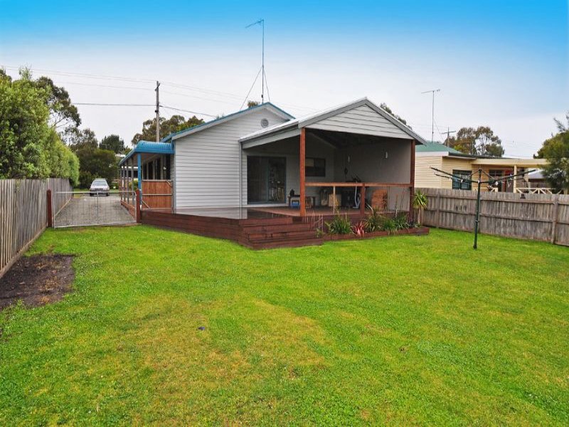 49 Cashin Street Inverloch Vic 3996 Property Details