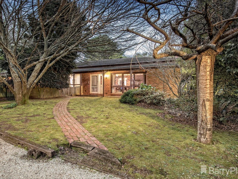 Town Road Gembrook Vic Property Details