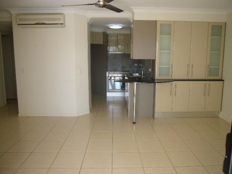 $2,147,483,647 (sold on 13-Feb-2015) Unit 2 beds | 1 bath | 2 car 7 Challinor Street AUCHENFLOWER QLD 4066, 647 (Sold On 13-Feb-2015) Unit 2 Beds | 1 Bath | 2 Car 7 Challinor Street Auchenflower - Thumbnail 3