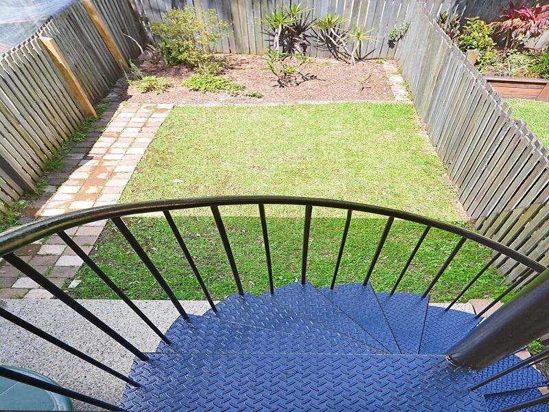 6 / 27 Westerham St TARINGA QLD 4068, 000 (Sold On 21-Apr-2016) Unit 2 Beds | 1 Bath | 2 Car 27 Westerham St Taringa - Thumbnail 6