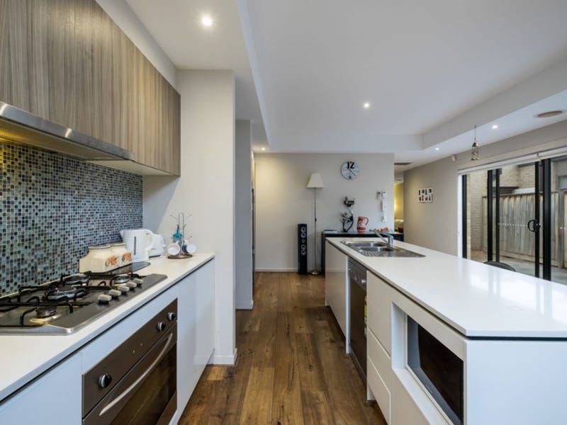 14 Mazel Drive, Tarneit, VIC, 3029, Tarneit - Thumbnail 2