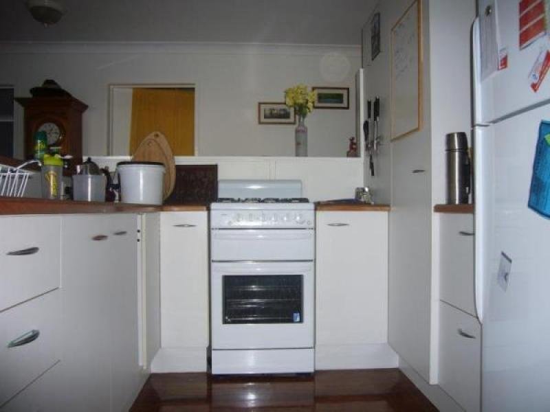 $2,147,483,647 (sold on 24-Oct-2011) Unit 2 beds | 1 bath | 1 car 90 Fernberg Road PADDINGTON QLD 4064, 647 (Sold On 24-Oct-2011) Unit 2 Beds | 1 Bath | 1 Car 90 Fernberg Road Paddington - Thumbnail 4