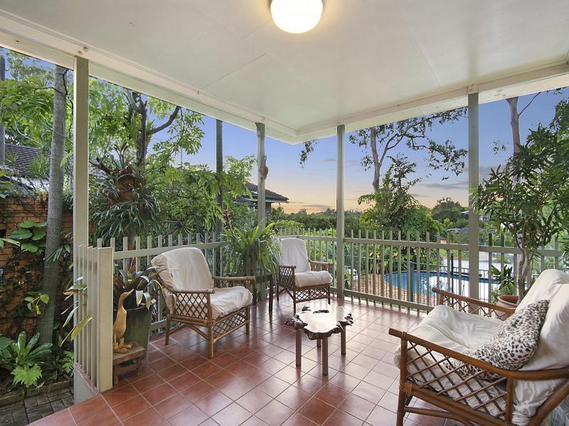 $2,147,483,647 (sold on 04-Oct-2017) House 3 beds | 2 bath | 2 car 37 Couldrey St BARDON QLD 4065, 647 (Sold On 04-Oct-2017) House 3 Beds | 2 Bath | 2 Car 37 Couldrey St Bardon - Thumbnail 3