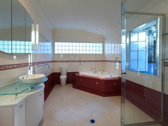 retro bathroom design with corner bath using frameless glass bathroom photo 232408 - Retro Bathrooms retro bathroom design with corner bath using frameless glass bathroom photo 232408 - Retro Bathrooms