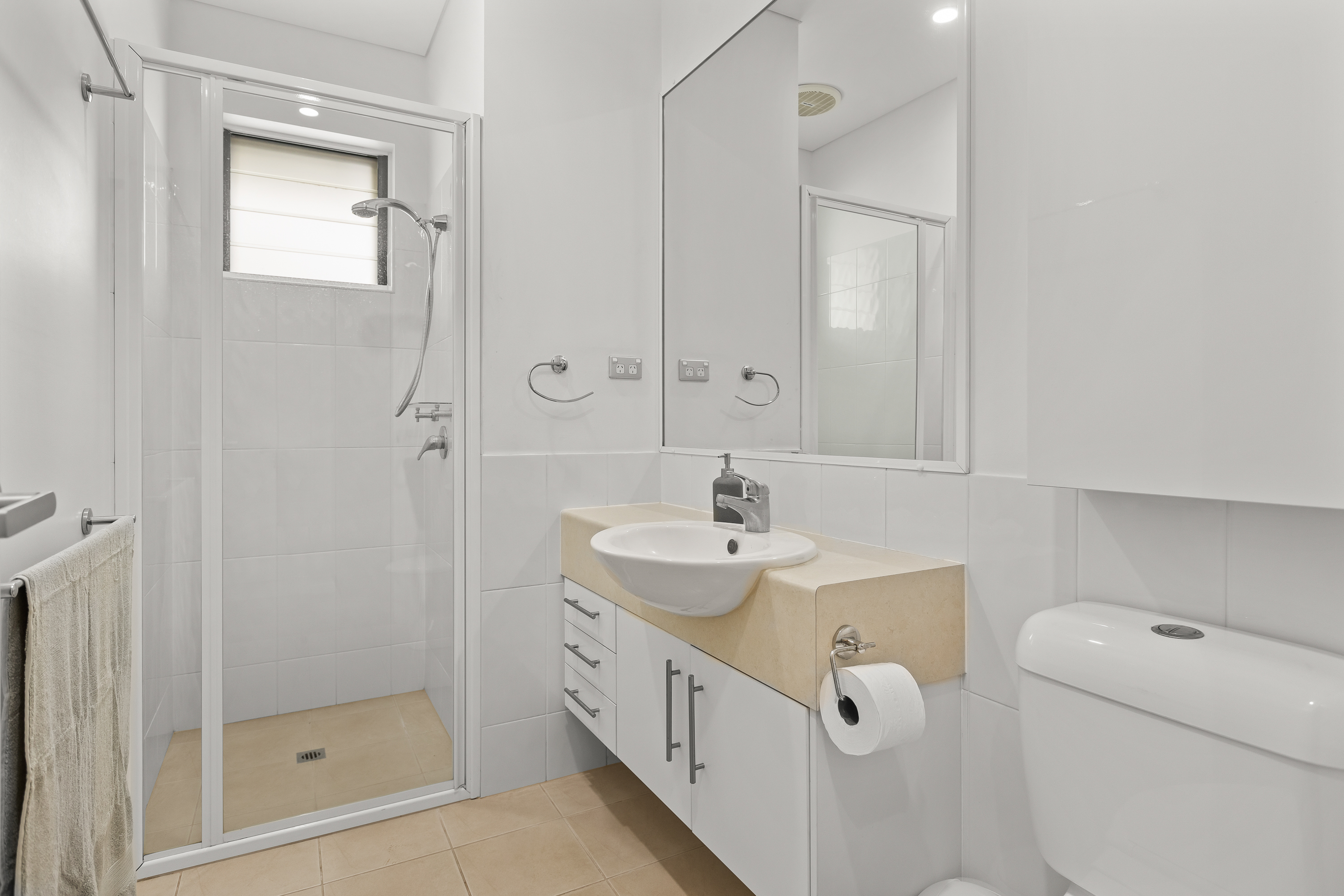 Fully Furnished Coastal Retreat Opposite Cable Beach