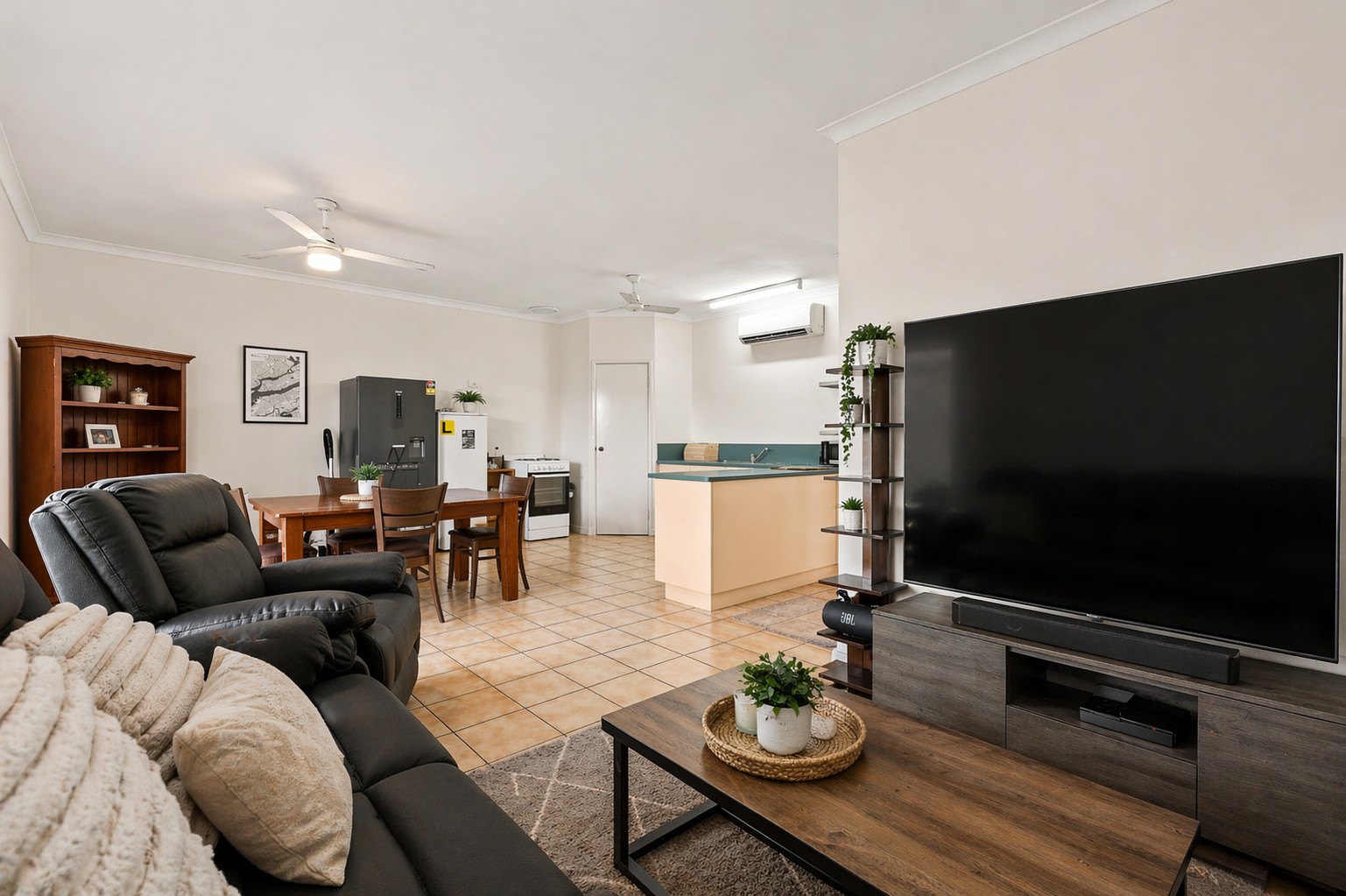 Coastal Convenience in the Heart of Cable Beach