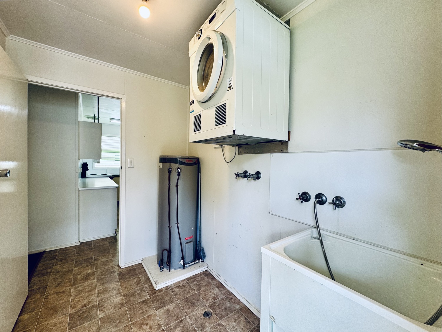 9 FORREST Drive, Moranbah For Sale by Infinity Property Specialists - image 11