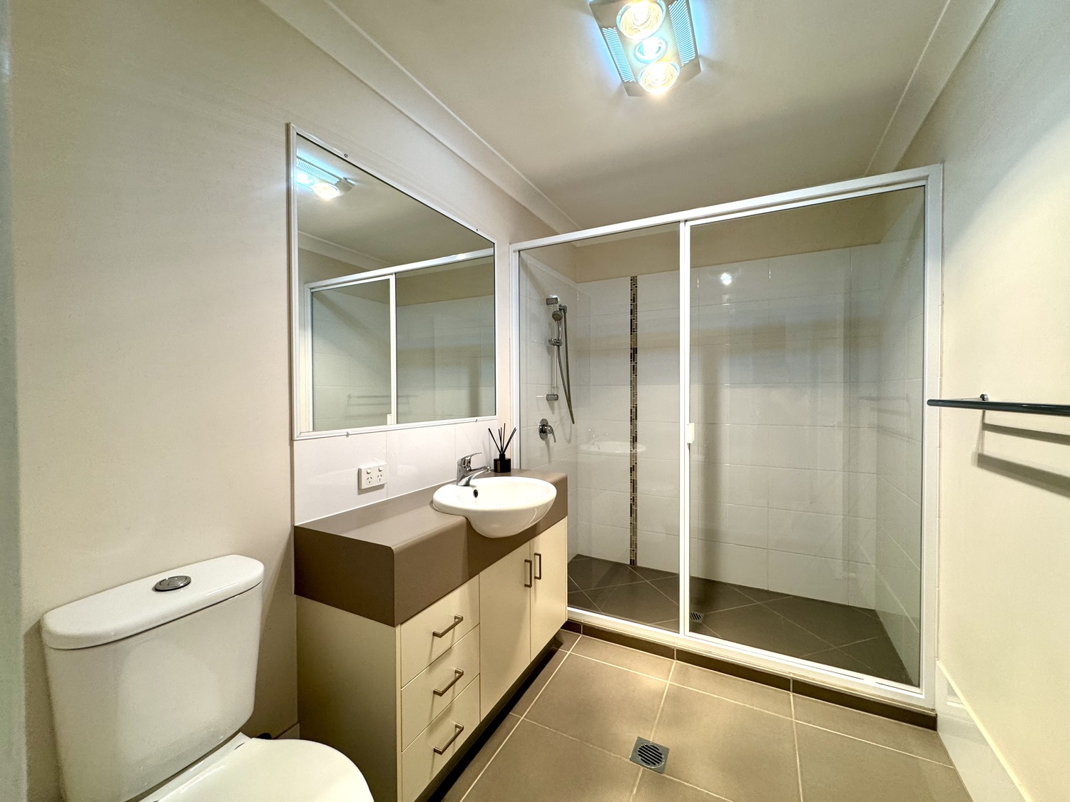 2/19 OXLEY Drive, Moranbah Sold by Infinity Property Specialists - image 11