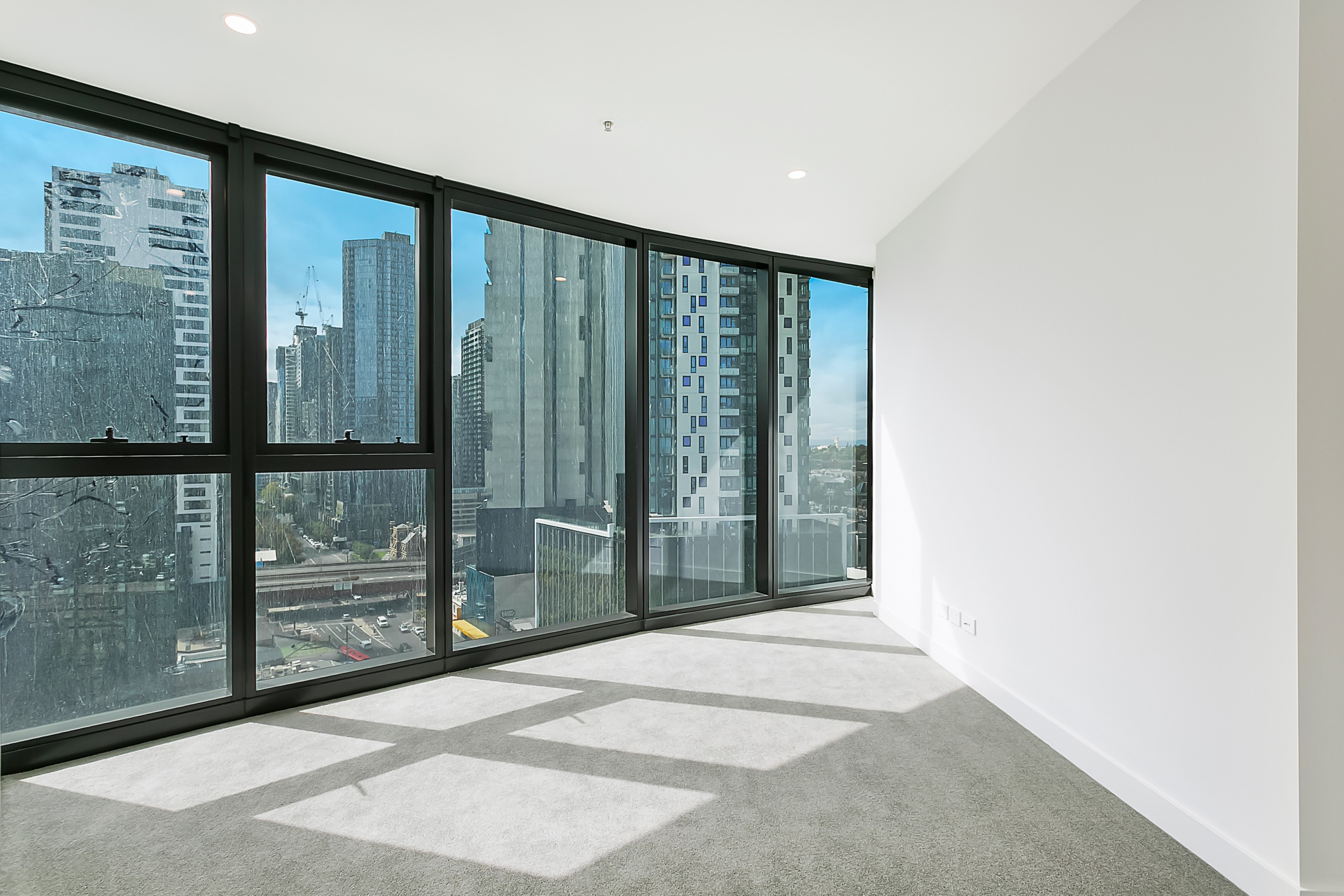 1310/105 Clarendon St, SOUTHBANK, VIC 3006, Southbank - Thumbnail 3