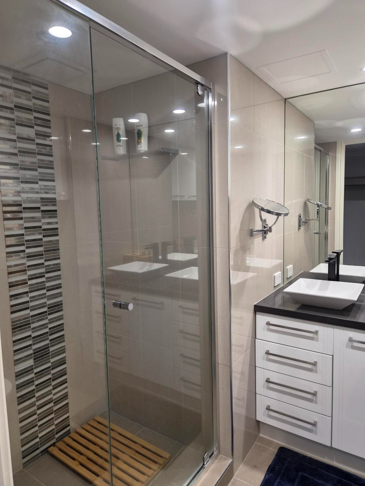 28/7-11 Elkhorn Av, SURFERS PARADISE, QLD 4217, Surfers Paradise - Thumbnail 4