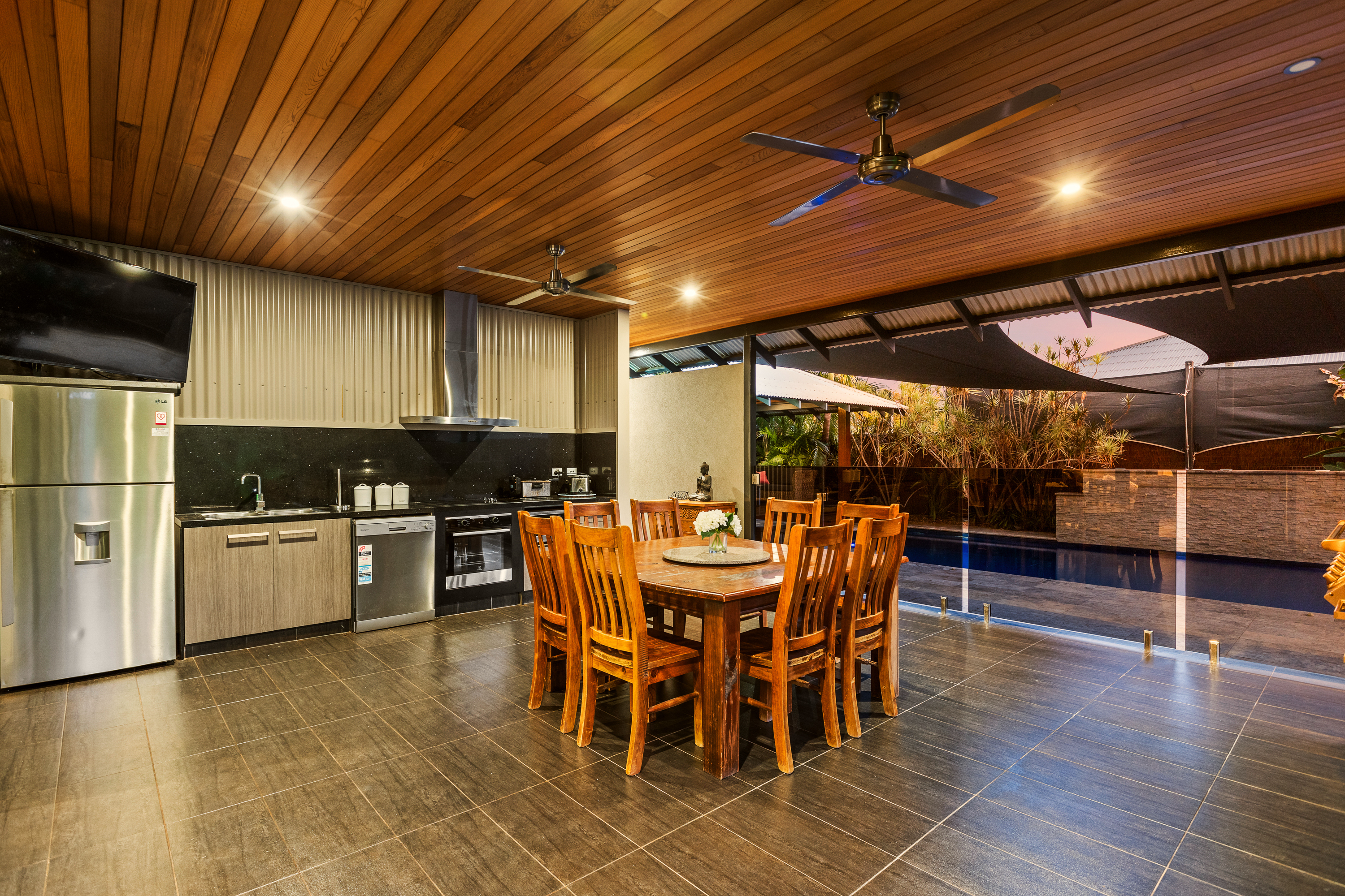 Spacious Executive Residence with Incredible Outdoor Entertaining!