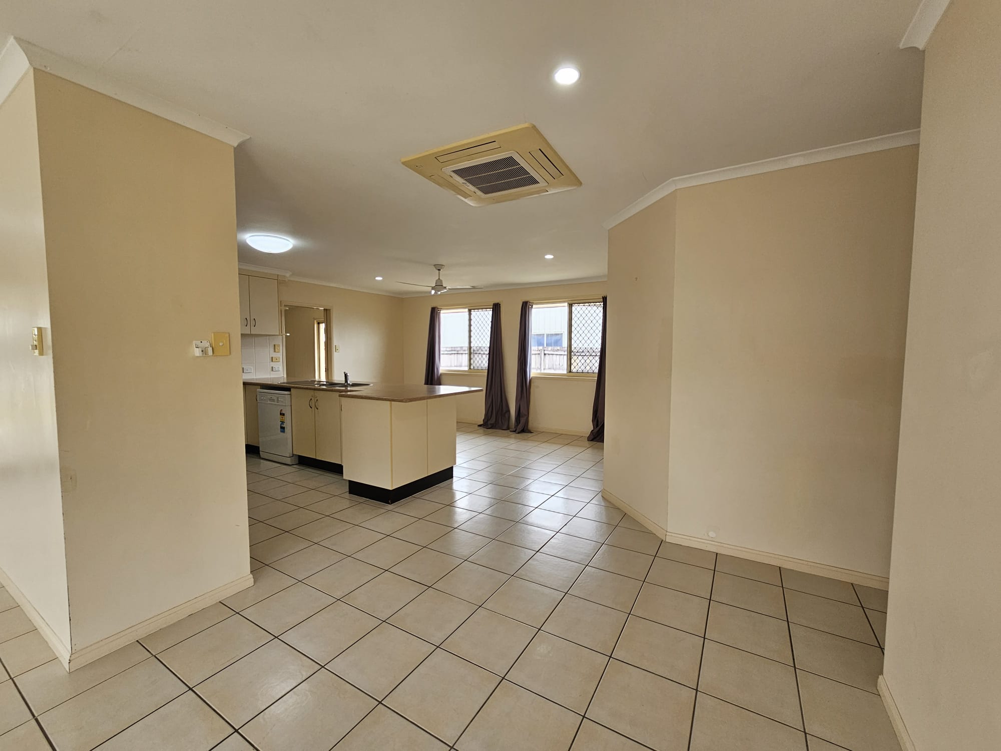 Beautiful Family Home in Marian  Spacious & MoveIn Ready