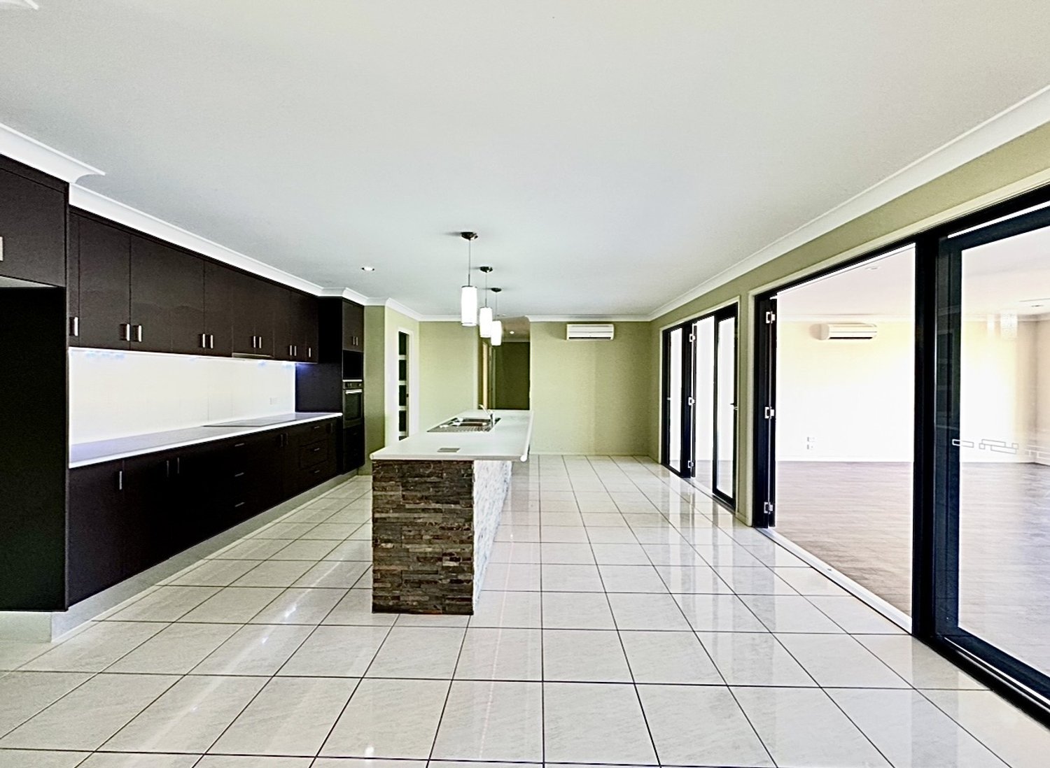 25 MACPHERSON Street, Moranbah For Sale by Infinity Property Specialists - image 6