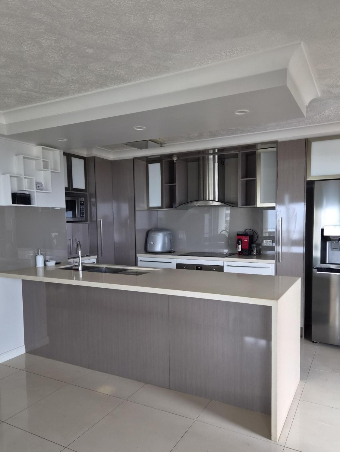 28/7-11 Elkhorn Av, SURFERS PARADISE, QLD 4217, Surfers Paradise - Thumbnail 3