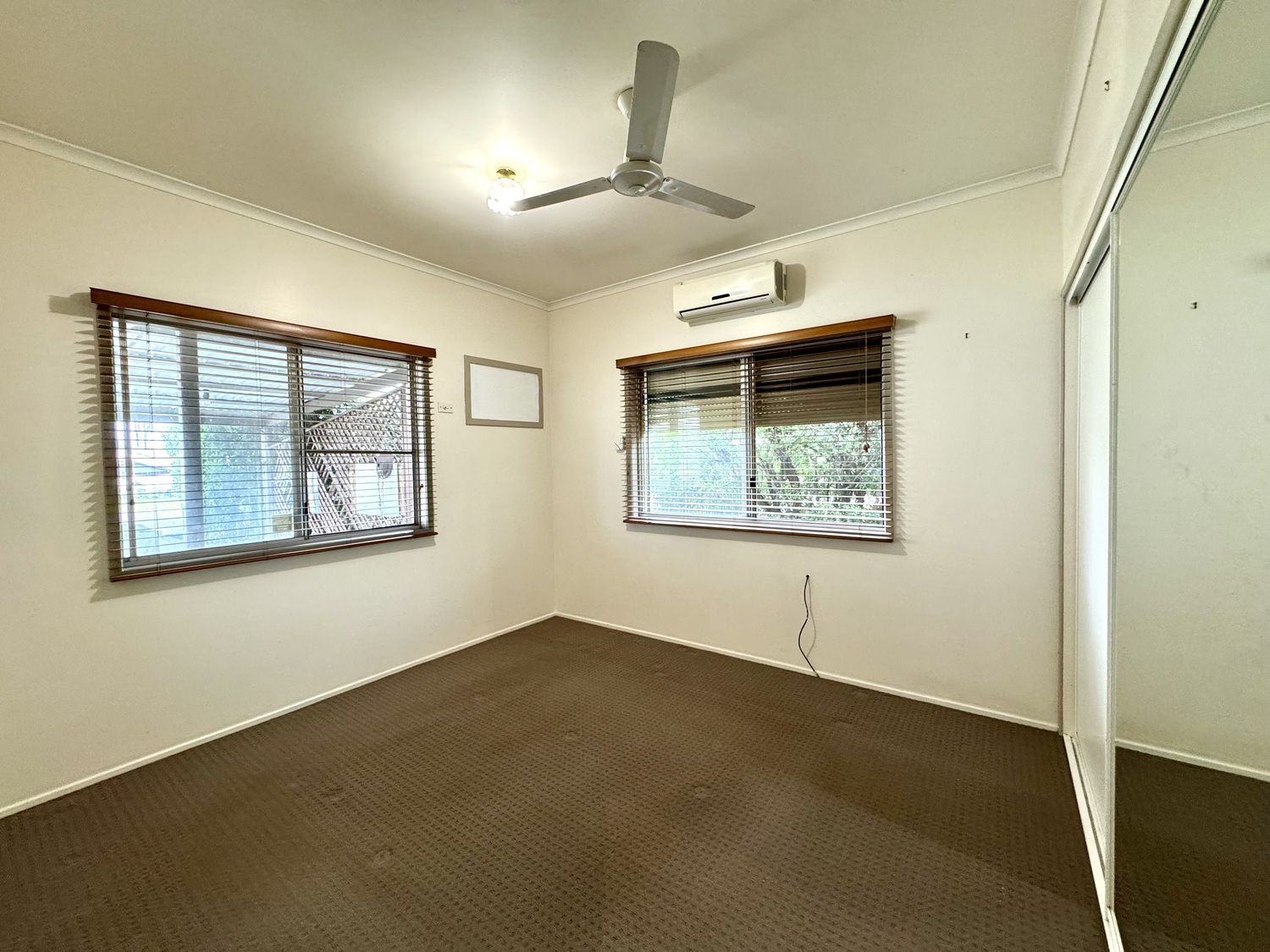 29 SEDGMAN Street, Moranbah Sold by Infinity Property Specialists - image 9
