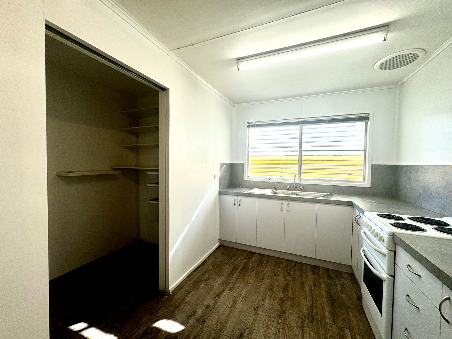 8 Chifley Court, Moranbah Sold by Infinity Property Specialists - image 7