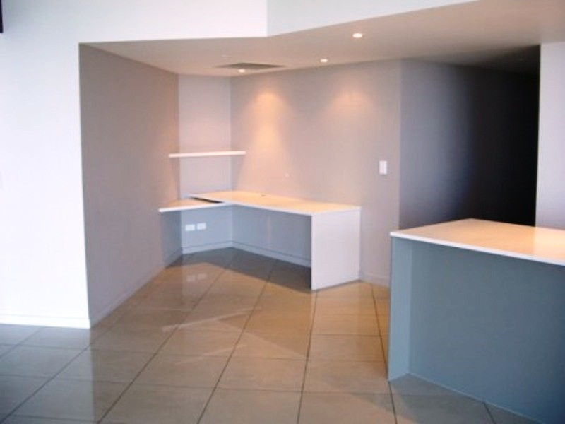 1316/56 Scarborough St, SOUTHPORT, QLD 4215, Southport - Thumbnail 3