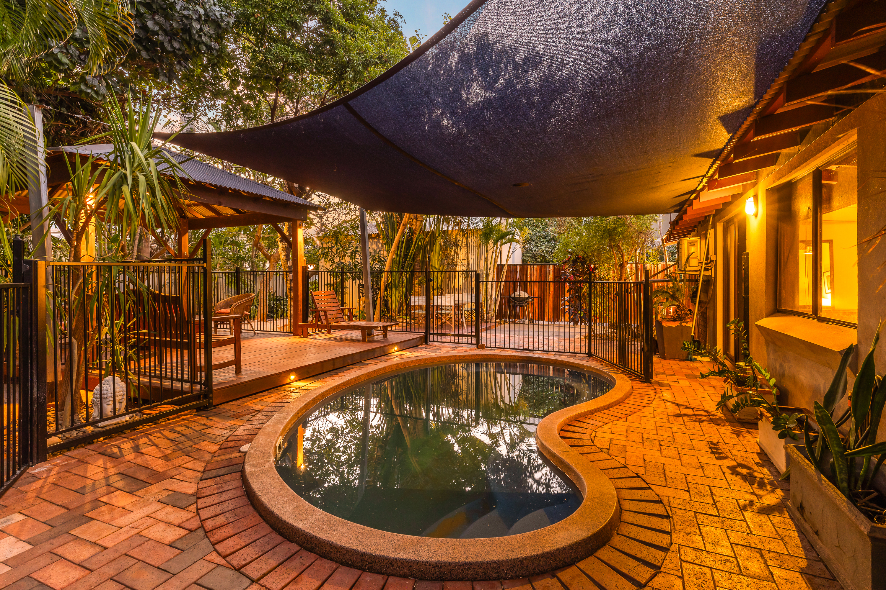 Tropical Cable Beach Living with Pool & Shed