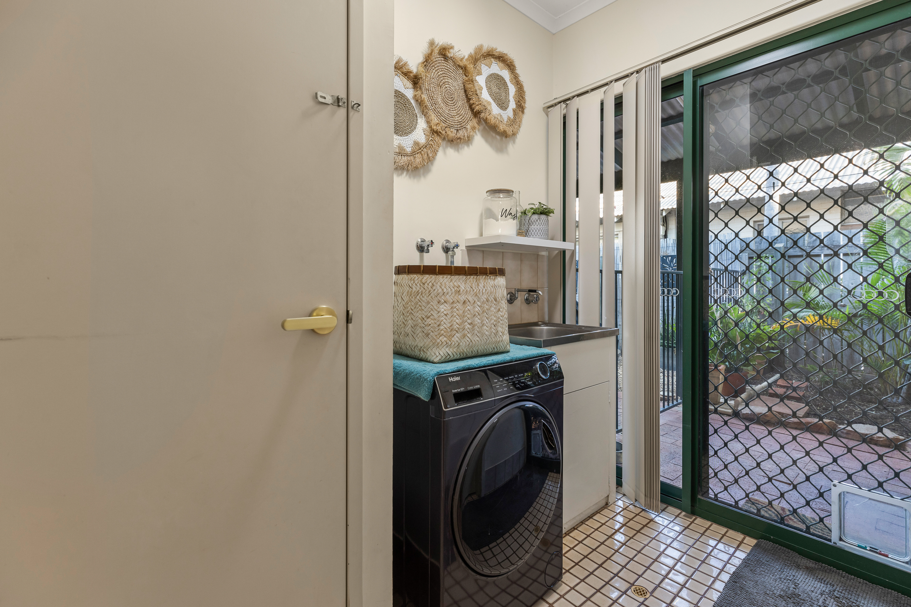 Broome Lifestyle at Its Best – Pool, Workshop & Space for All!