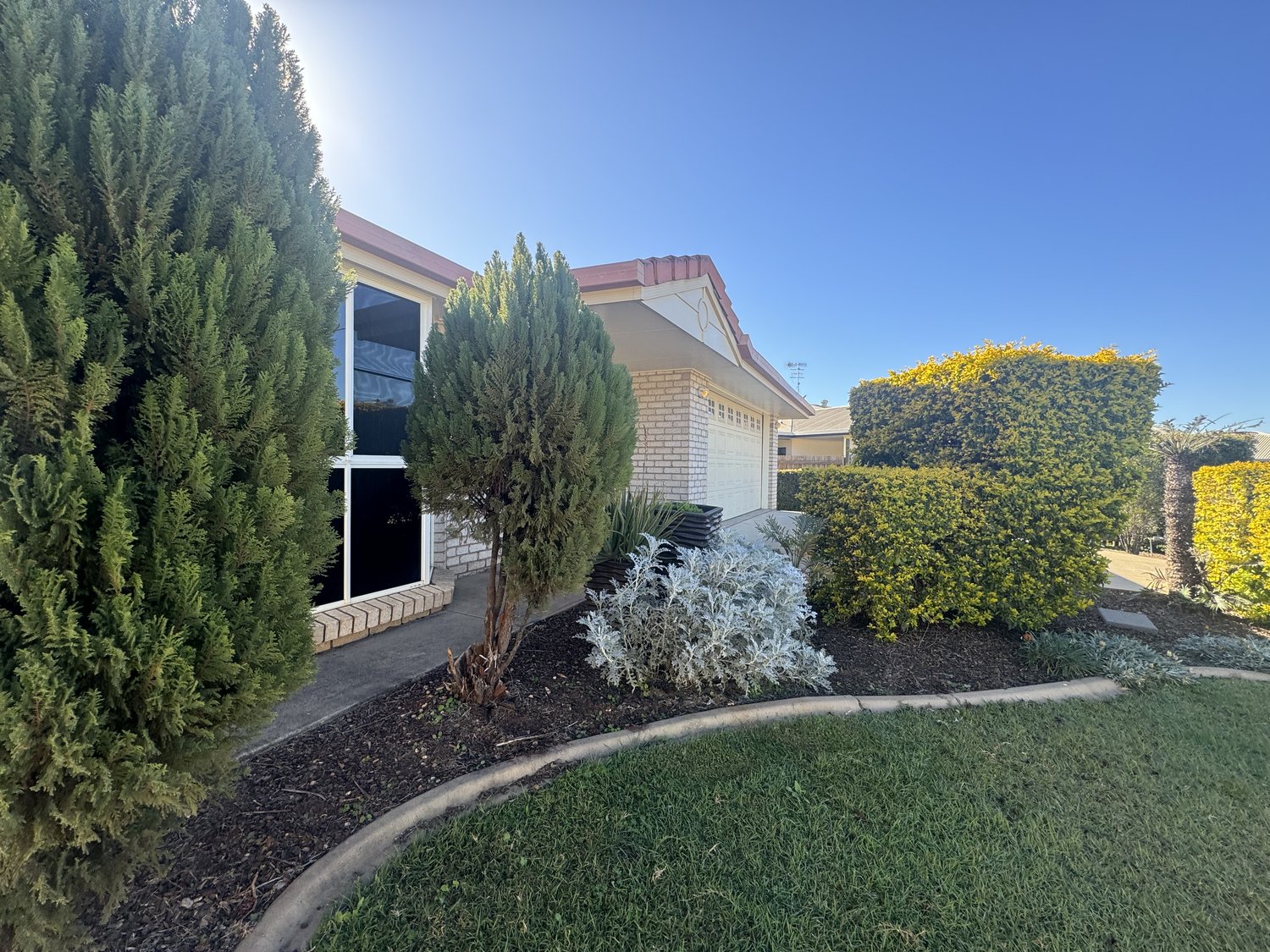 11 FREEMAN Street, Moranbah Sold by Infinity Property Specialists - image 2