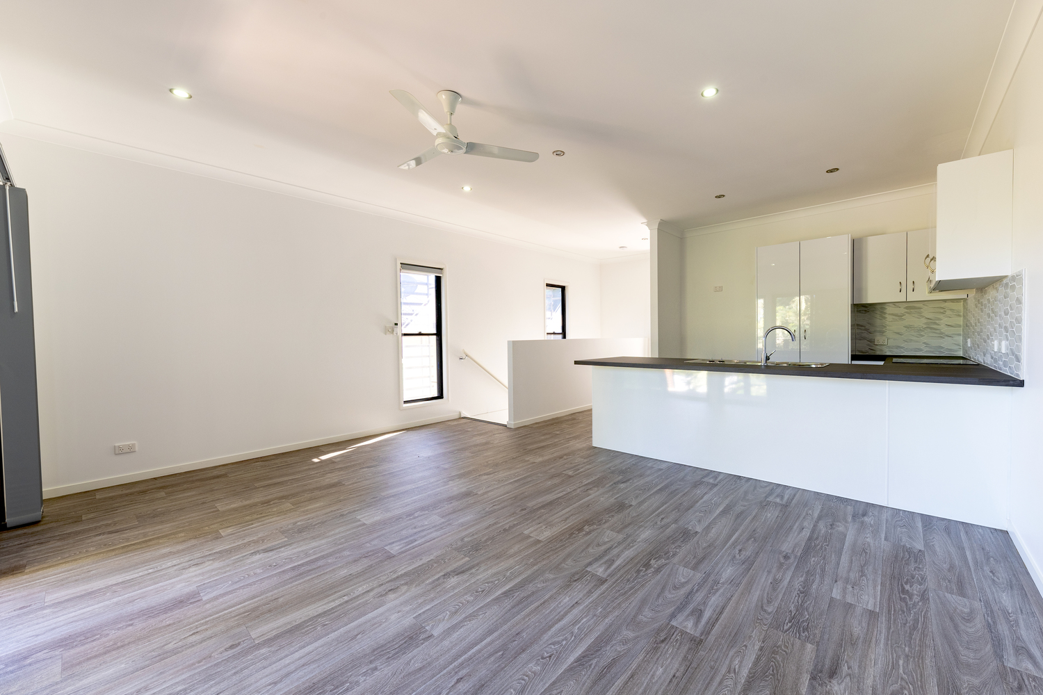 1, 2 And 3 /40 LEICHHARDT Drive, Moranbah Sold by Infinity Property Specialists - image 3
