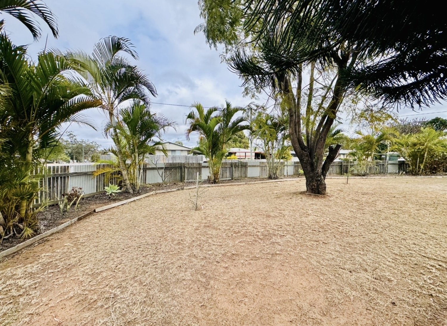 1 ELLIOT Street, Moranbah For Sale by Infinity Property Specialists - image 17