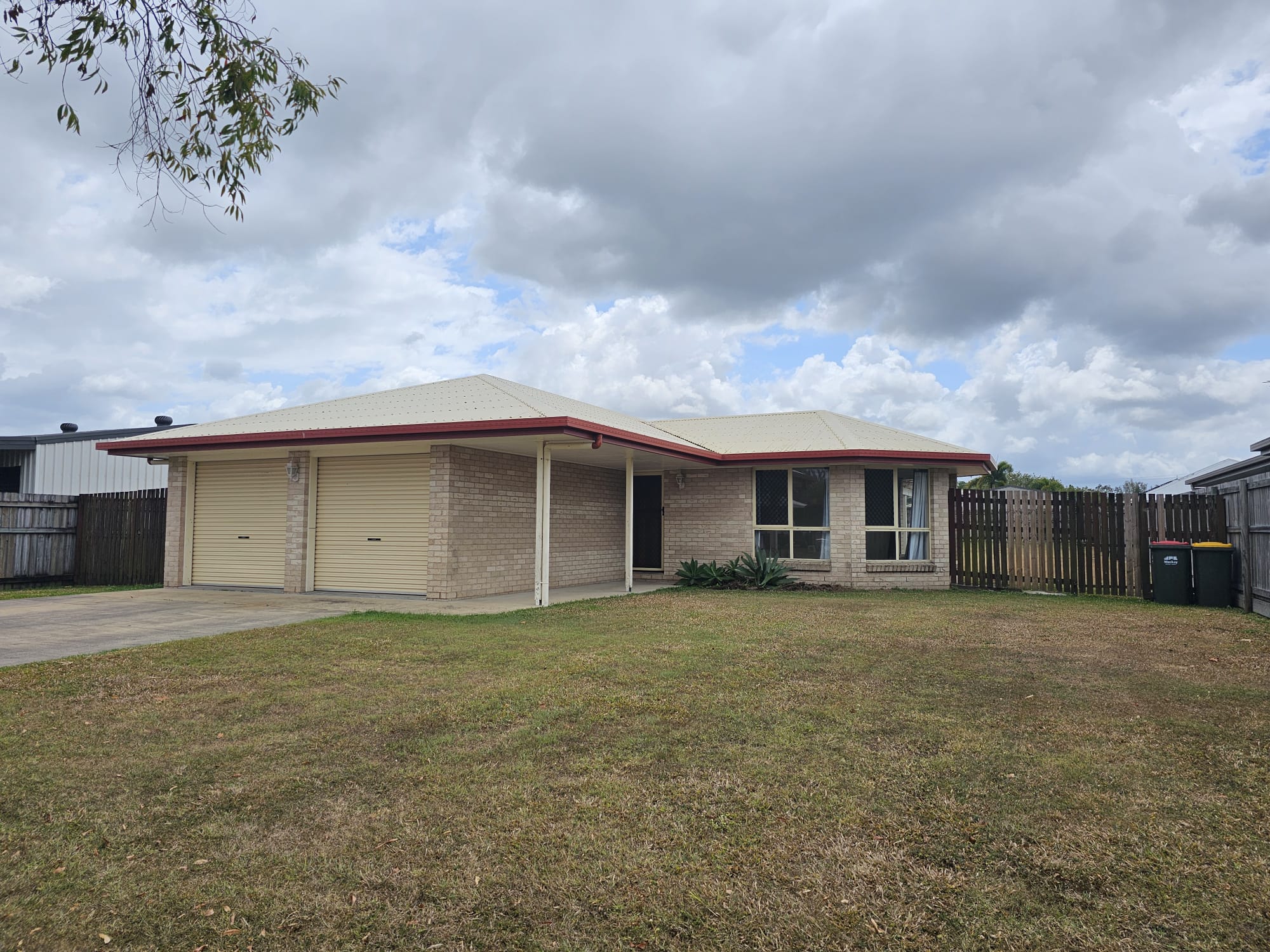 Beautiful Family Home in Marian  Spacious & MoveIn Ready