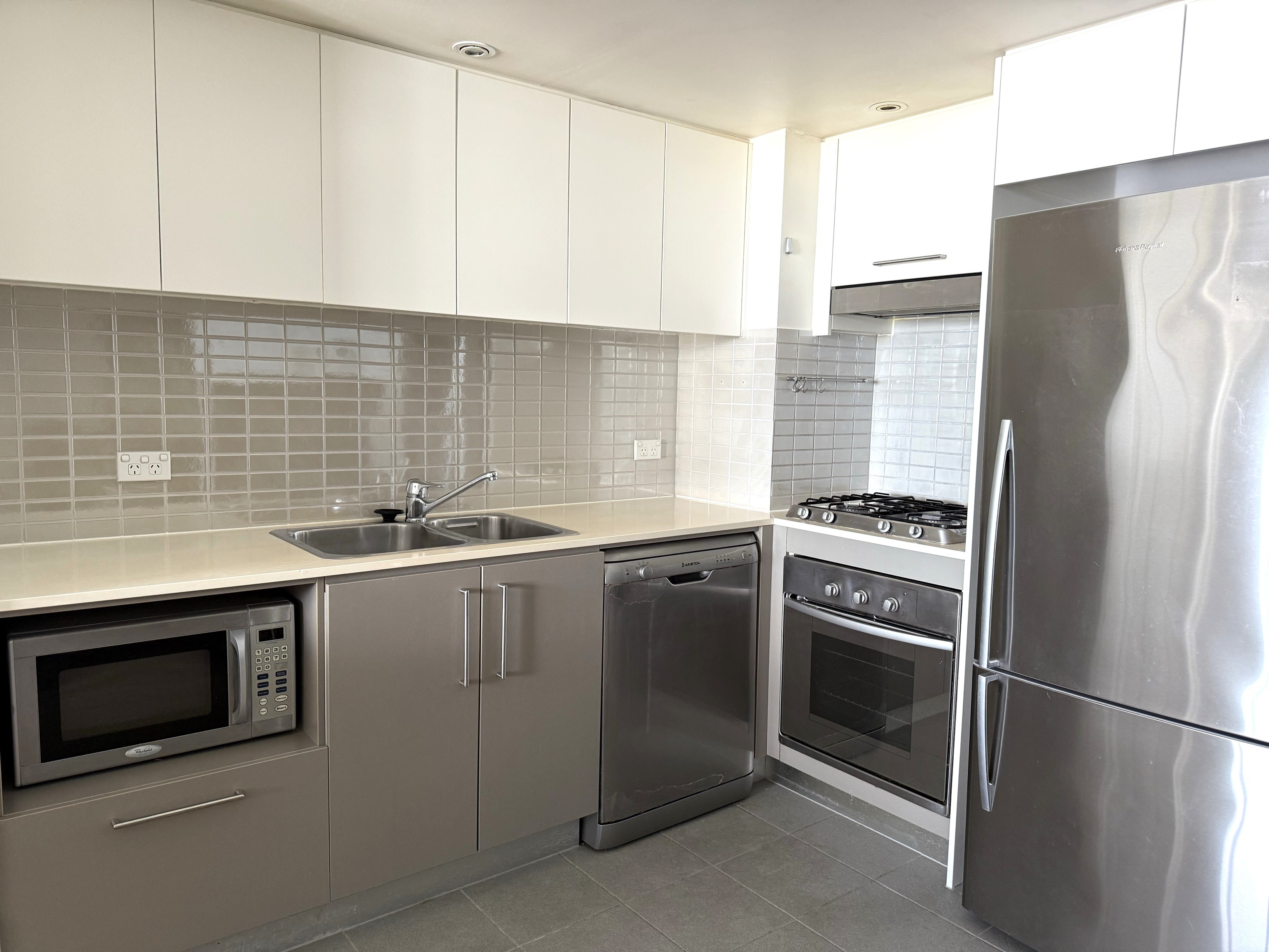1388/56 Scarborough St, SOUTHPORT, QLD 4215, Southport - Thumbnail 3