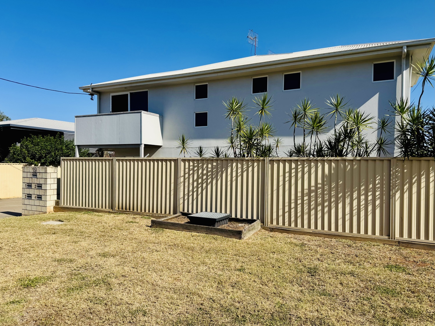 2/19 OXLEY Drive, Moranbah Sold by Infinity Property Specialists