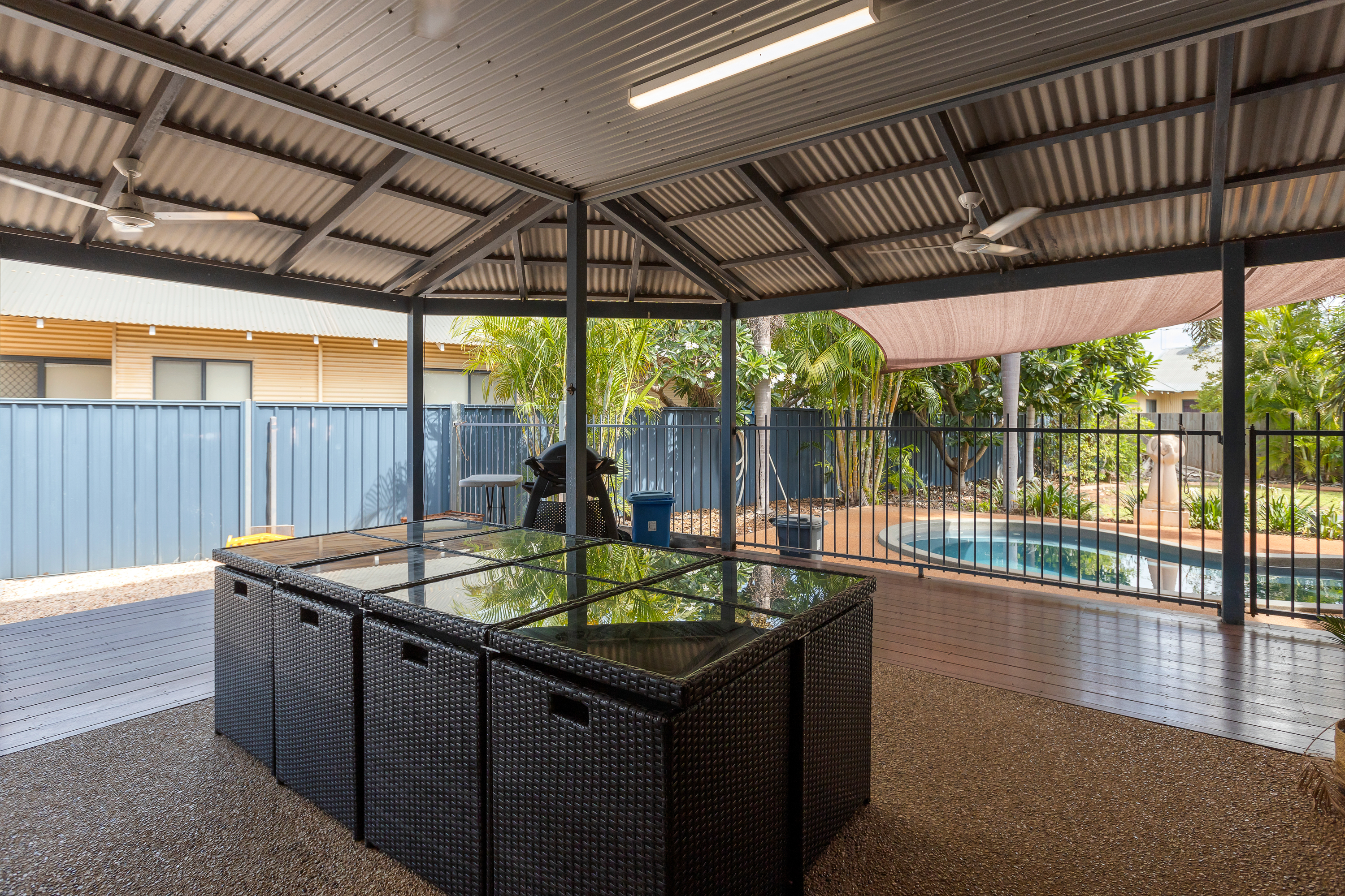 Modern Family Living with Pool, Shed & Side Access