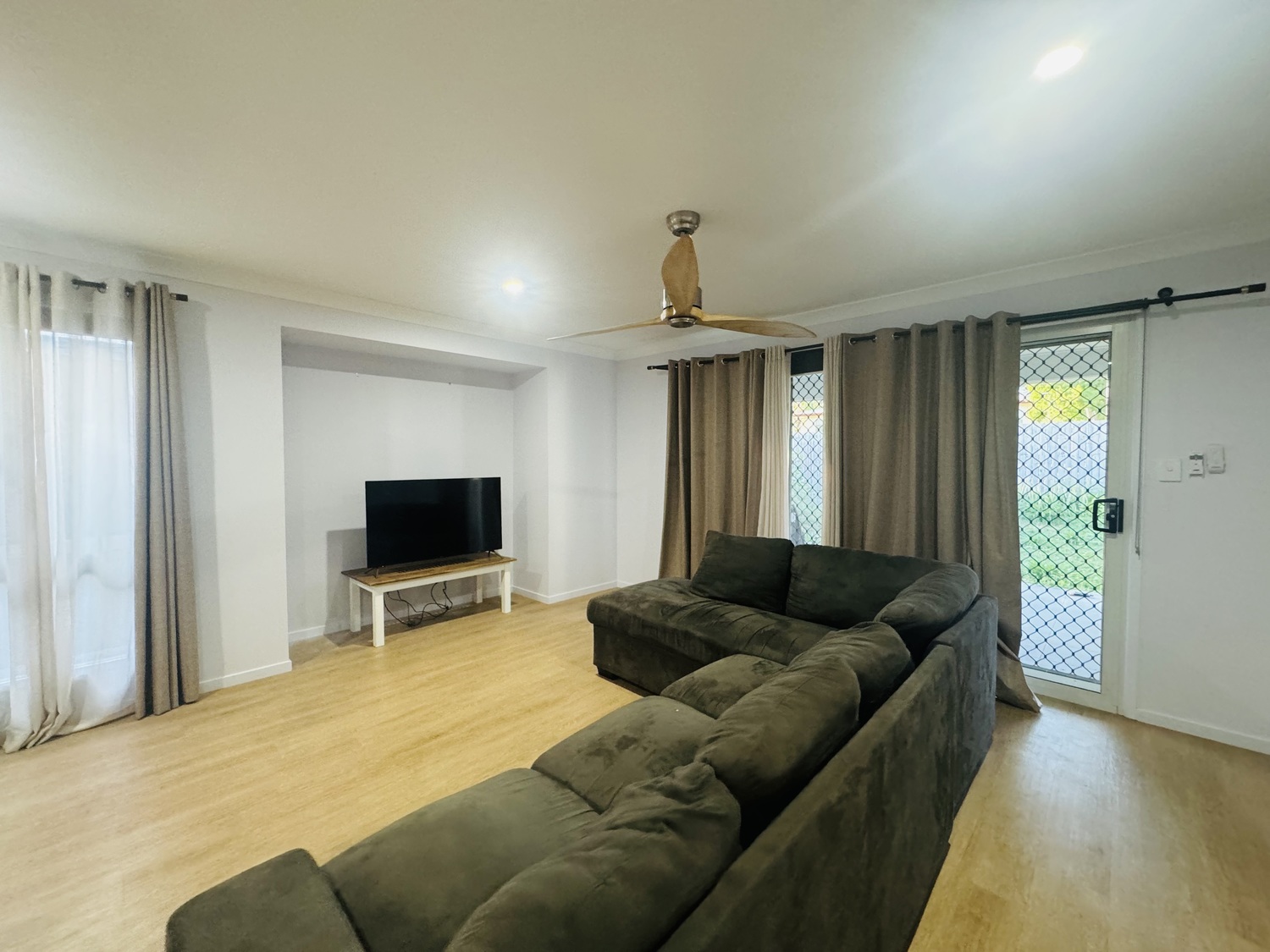 38 ROSELLA Court, Moranbah Sold by Infinity Property Specialists - image 4